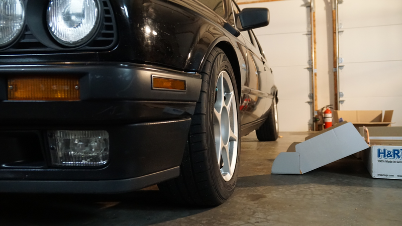 Check out that ridiculous rear camber - a side effect of collapsed rear springs.